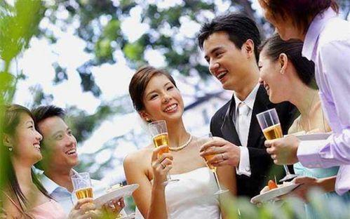 新郎结婚吃瓜后续故事免费阅读,新郎吃瓜后续的浪漫奇遇  第1张